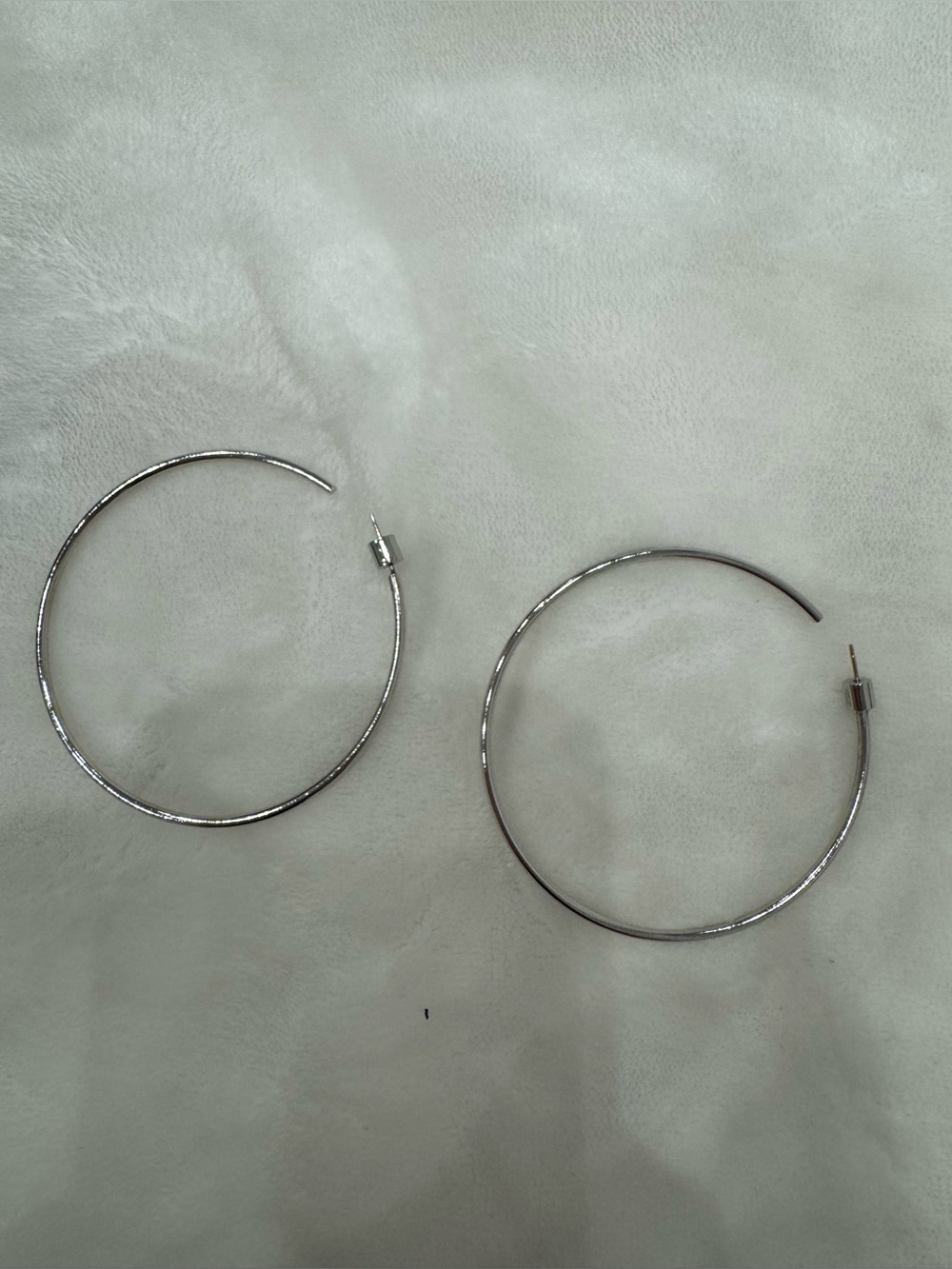 Jennifer Fisher 2.5 inch Thread Hoops in Silver - Picture 3 of 6